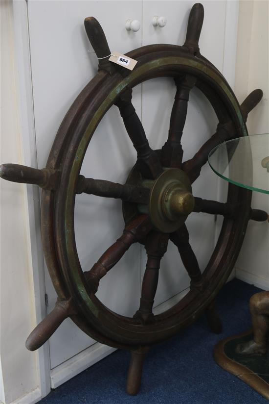 A Ships wheel, H.124cm